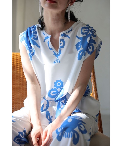 サントリーニの風が吹くバカンスセットアップ【set】（Tシャツ 