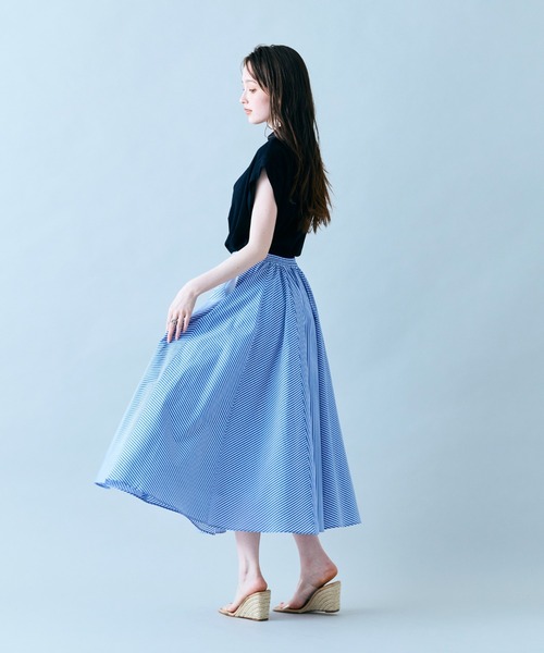 Audie a Muses(オーディアミューズ)の「アシンメトリータックプルオーバー(Tシャツ/カットソー・レディース・ブラウン/オフホワイト/ブラック・42/38)」の5枚目の写真