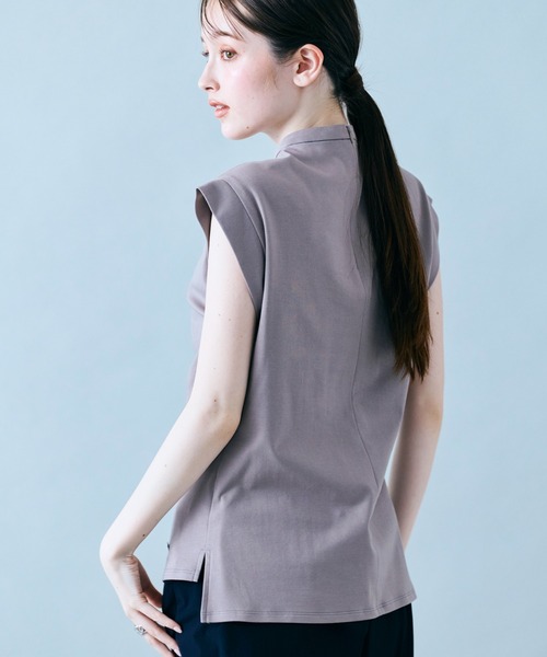 Audie a Muses(オーディアミューズ)の「アシンメトリータックプルオーバー(Tシャツ/カットソー・レディース・ブラウン/オフホワイト/ブラック・42/38)」の10枚目の写真