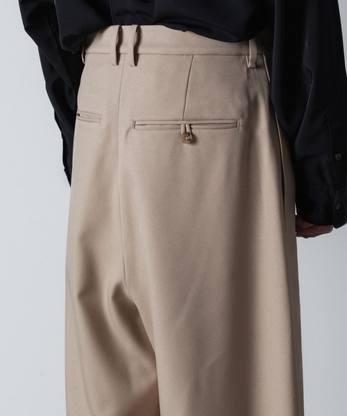 ato（アトウ）の「RECYCLE POLYESTER WIDE PANTS（スラックス・メンズ・トップグレー/ブラック/ベージュ・44/46/48）」の10枚目の写真