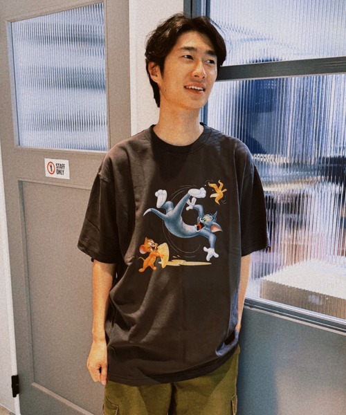 minius(ミニウス)の「【Tom&Jerry/トムとジェリー】""TOM and JERRY"" T-Shirt"半袖プリントTシャツ ビックシルエット ピグメント加工 ヴィンテージライク(Tシャツ/カットソー・メンズ・ホワイト/チャコールグレー・MEDIUM/LARGE/X-LARGE)」の10枚目の写真