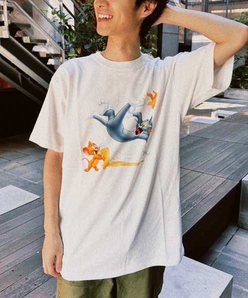 minius(ミニウス)の「【Tom&Jerry/トムとジェリー】""TOM and JERRY"" T-Shirt"半袖プリントTシャツ ビックシルエット ピグメント加工 ヴィンテージライク(Tシャツ/カットソー・メンズ・ホワイト/チャコールグレー・MEDIUM/LARGE/X-LARGE)」の5枚目の写真