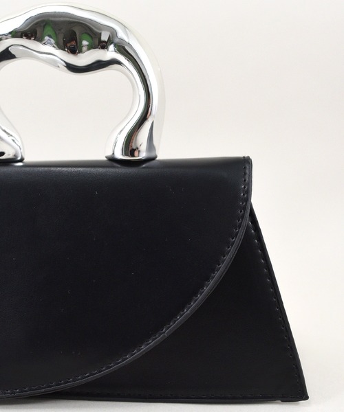 styiro(スタイロ)の「シルバーリングハンドルフラップバッグ(ショルダーバッグ・レディース・ブラック/ベージュ系その他/オレンジ/グリーン・FREE)」の15枚目の写真
