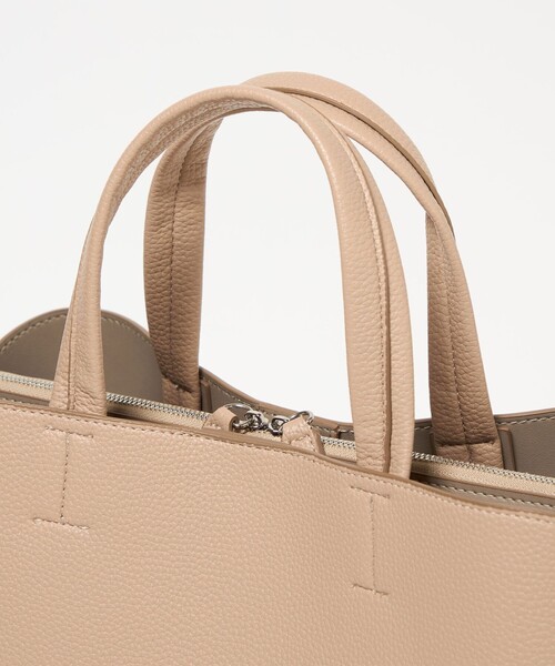 UNITED ARROWS(ユナイテッドアローズ)の「コンパートメント トートバッグ(トートバッグ・レディース・ブラック/ベージュ・FREE)」の3枚目の写真