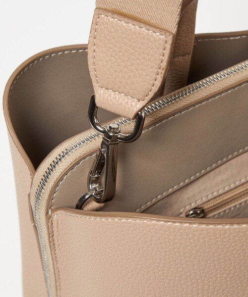 UNITED ARROWS(ユナイテッドアローズ)の「コンパートメント トートバッグ(トートバッグ・レディース・ブラック/ベージュ・FREE)」の10枚目の写真