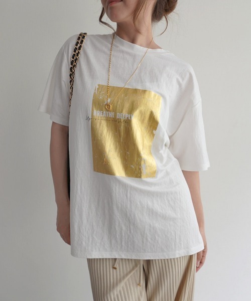 Rashik(ラシク)の「箔プリント冷感Tシャツ 接触冷感(Tシャツ/カットソー・レディース・ホワイト×シルバー/ブラック×シルバー/ホワイト×ゴールド・FREE)」の10枚目の写真