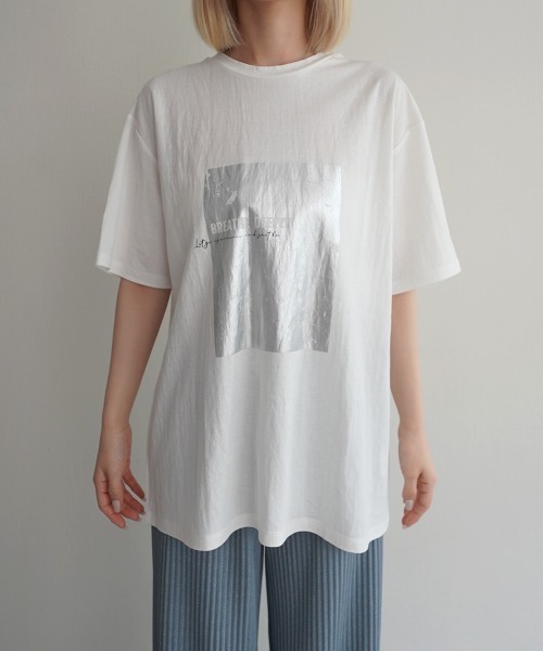 【洗える】箔×刺繍英字 ゆったりTシャツ 落書き風刺繍Tシャツ[品番：PLMW0013788]｜Re-J＆SUPURE（リ