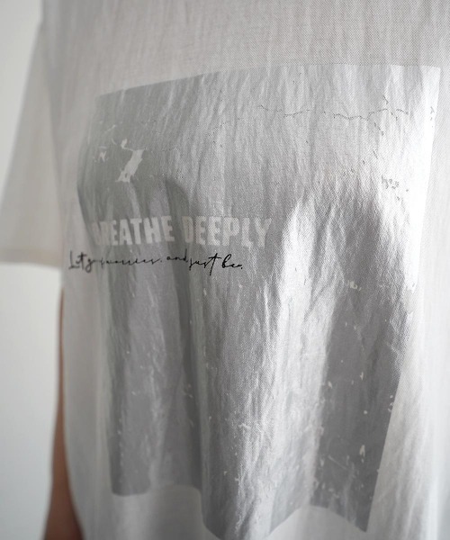Rashik(ラシク)の「箔プリント冷感Tシャツ 接触冷感(Tシャツ/カットソー・レディース・ホワイト×シルバー/ブラック×シルバー/ホワイト×ゴールド・FREE)」の14枚目の写真