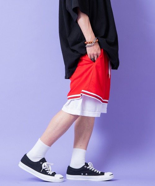a.p.o.v.(エーピーオービー)の「a.p.o.v. CHICAGOロゴオーバーサイズメッシュハーフパンツ(その他パンツ・メンズ・ブラック/レッド・ONESIZE)」の7枚目の写真