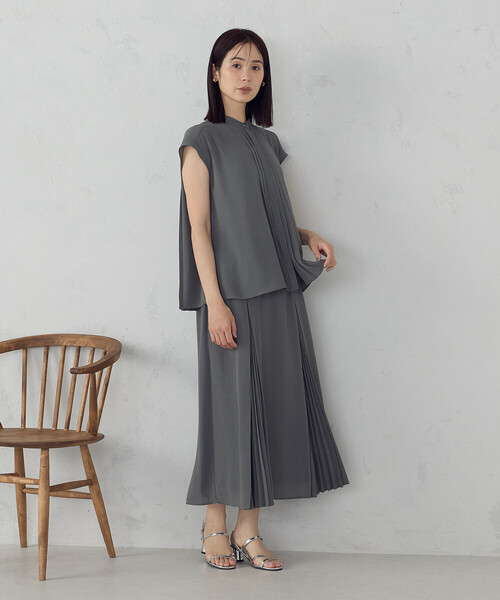COMME CA ISM(コムサイズム)の「切替プリーツデザイン スカート(スカート・レディース・ネイビー/カーキ・MEDIUM/LARGE)」の17枚目の写真