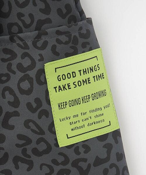 SHOO・LA・RUE（シューラルー）の「【100-150cm／撥水】サイドポケット総柄ハーフパンツ（その他パンツ・キッズ・チャコールグレー/ライトベージュ・10/11/12/13/14/15 ）」の11枚目の写真