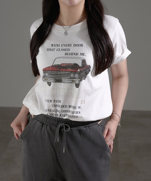 apres jour mignon(アプレジュールミニョン)の「カスレプリントTシャツ【ZOZOTOWN限定アイテム】(Tシャツ/カットソー・レディース・ホワイト系その他2/ナチュラル/ブラック系その他/ブラック/ホワイト系その他/オフホワイト・X-LARGE/フリー)」の12枚目の写真