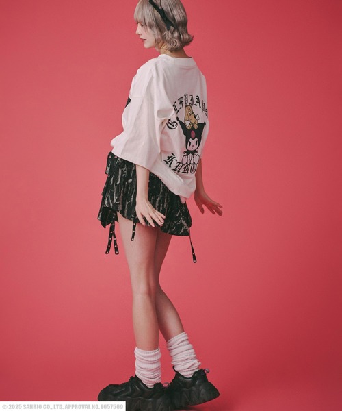 GALFY（ガルフィー）の「GALFY（ガルフィー）サンリオ クロミコラボ キャラクターアップリケ ビッグシルエット半袖Tシャツ メンズ レディース ユニセックス（Tシャツ/カットソー・レディース・オフホワイト/ブラック/ブラック系その他/パープル・L）」の8枚目の写真