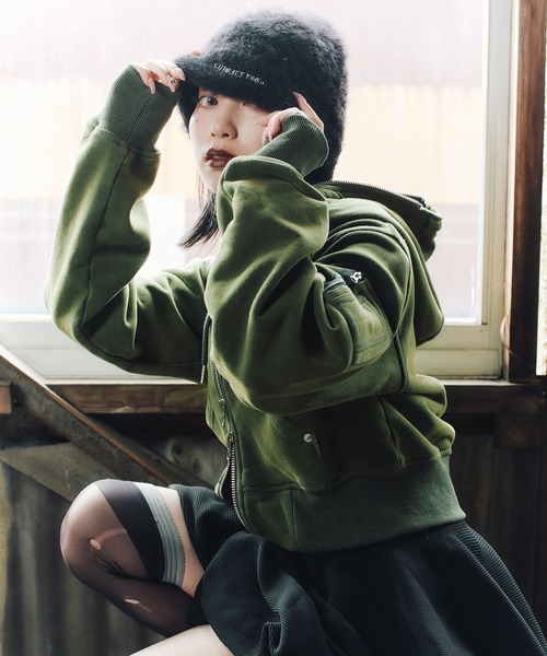 Subciety(サブサエティ)の「Full zip hoodie【WOMEN】(ベスト・レディース・グリーン/グレー/ブラック・FREE)」の5枚目の写真