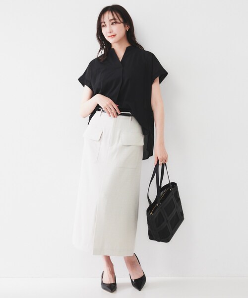 UNTITLED(アンタイトル)の「【洗える/スキッパー】フレンチスリーブシアーブラウス(シャツ/ブラウス・レディース・サックスブルー系2/ブラック/スモーキーグリーン系/ホワイト系5・50/44/48/00/02/04)」の14枚目の写真