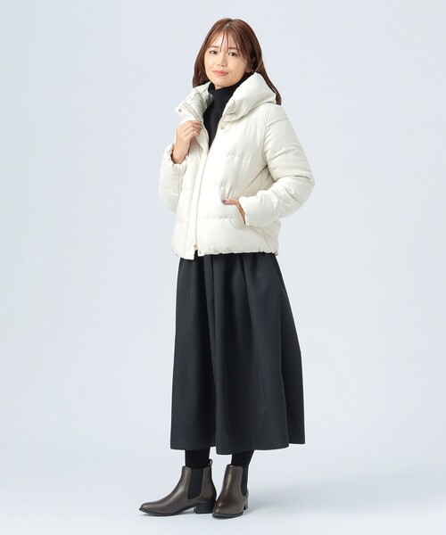 BEAMS HEART（ビームスハート）の「【ベストセラー】ボリューム ネック ダウンジャケット（ダウンジャケット/コート・レディース・ホワイト系その他5/ベージュ/ネイビー・SMALL/MEDIUM）」の15枚目の写真