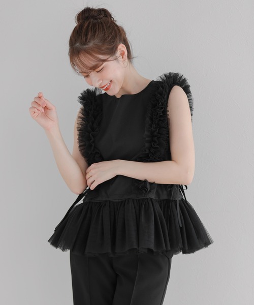 Fit more(フィットモア)の「ボリュームチュールフリル2wayトップス(その他トップス・レディース・ホワイト/ブラック/ブルー・FREE)」の3枚目の写真