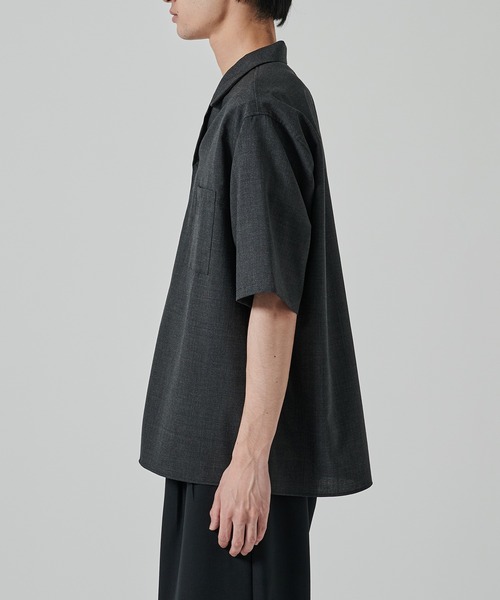 markaware（マーカウェア）の「【MARKAWARE/marka】別注 OPEN COLLAR S/S SHIRT（シャツ/ブラウス・メンズ・ダークグレー/ブラック・1/2）」の6枚目の写真