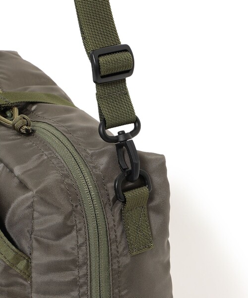 BRIEFING ショルダーバッグ オリーブ BEAMS BOY（ビームスボーイ）の「BRIEFING × BEAMS BOY / 別注