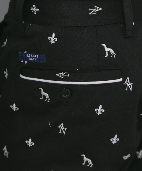 adabat(アダバット)の「【新レーベル ADABAT NAVY】エンブロイダリーモノグラムクロップドパンツ(その他パンツ・メンズ・ブラック・52/46/48/50)」の14枚目の写真
