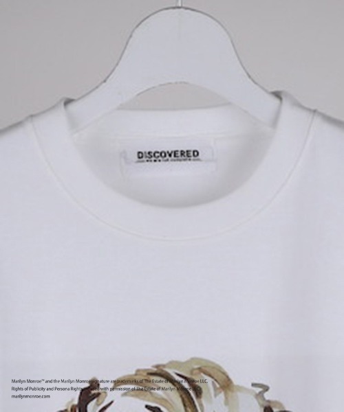 DISCOVERED（ディスカバード）の「mt9892-MARILYN MONROE TEE (TAKESHI MASADA) Tシャツ(DC-SS26-CU-15)（Tシャツ/カットソー・メンズ・ホワイト/ブラック・1/2/3/4）」の5枚目の写真