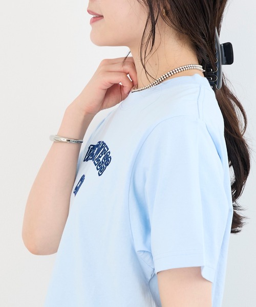 SPORTY&RICH(スポーティアンドリッチ)の「【SPORTY & RICH】"WELLNESS CLUB"ロゴプリントTシャツ(Tシャツ/カットソー・レディース・サックスブルー・S)」の18枚目の写真