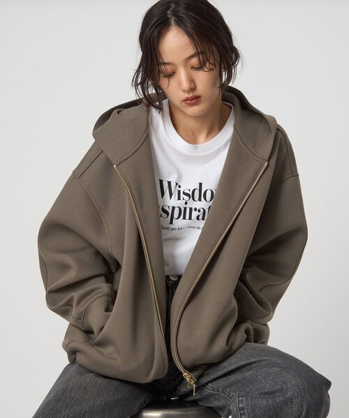 green label relaxing（グリーンレーベルリラクシング）の「ダンボール ジップ フーディ（パーカー・レディース・ブラック/ナチュラル/モカ/グレー・FREE）」の3枚目の写真