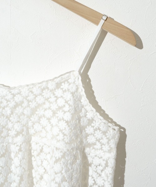 flower（フラワー）の「ガーデンレースビスチェ（キャミソール・レディース・ホワイト/アイボリー・FREE）」の6枚目の写真