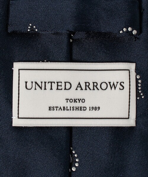 UNITED ARROWS（ユナイテッドアローズ）の「ペイズリー ジャガード ネクタイ 2（ネクタイ・メンズ・ダークブラウン/ネイビー/ダークグレー・FREE）」の11枚目の写真