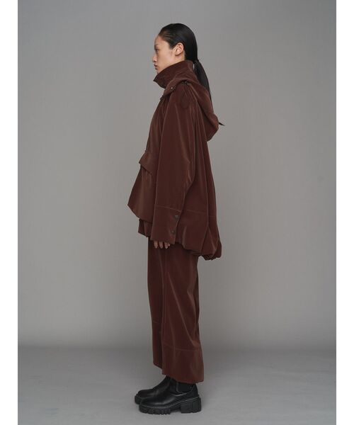 UN3D.（アンスリード）の「VELVET HEM GATHER PT 【セットアップ着用可能】 / ベルベットヘムギャザーパンツ（その他パンツ・レディース・キャメル/ブラック・36/38）」の19枚目の写真