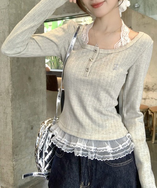Lace Ladies(レースレディース)の「レース フェイクレイヤード ヘンリーネック リブ トップス(Tシャツ/カットソー・レディース・グレイッシュベージュ・M/XL/S)」の1枚目の写真
