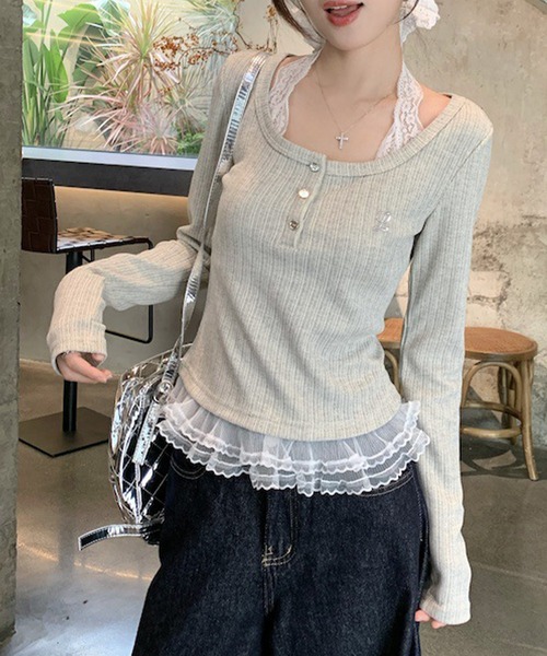 Lace Ladies(レースレディース)の「レース フェイクレイヤード ヘンリーネック リブ トップス(Tシャツ/カットソー・レディース・グレイッシュベージュ・M/XL/S)」の4枚目の写真