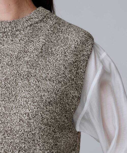 UNTITLED（アンタイトル）の「◆【重ね着レイヤードに】杢調ニットベスト（ベスト・レディース・ダークブラウン系3/ブラック系3/グレー系3・00/02/04/44/48）」の11枚目の写真