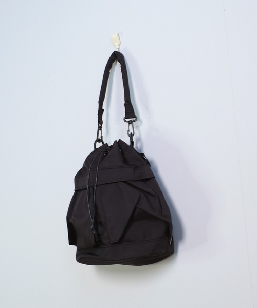 shopnikoniko(ショップニコニコ)の「巾着バッグ ショルダー ナイロン ドロスト 巾着ショルダーバッグ(ショルダーバッグ・レディース・ブラック/ホワイト・フリー)」の17枚目の写真