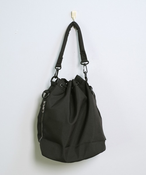shopnikoniko(ショップニコニコ)の「巾着バッグ ショルダー ナイロン ドロスト 巾着ショルダーバッグ(ショルダーバッグ・レディース・ブラック/ホワイト・フリー)」の18枚目の写真