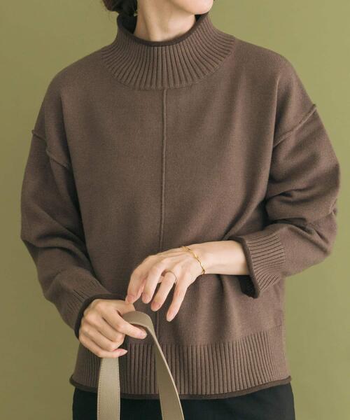 ITEMS URBANRESEARCH（アイテムズ アーバンリサーチ）の「『洗濯可/静電気防止』ハイショクハイネックニット（ニット/セーター・レディース・オフホワイト/グレー/ブルー系その他/モカ/ライトグレー/ネイビー・FREE）」の4枚目の写真