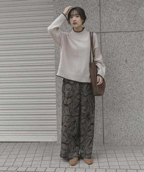 ITEMS URBANRESEARCH（アイテムズ アーバンリサーチ）の「『洗濯可/静電気防止』ハイショクハイネックニット（ニット/セーター・レディース・オフホワイト/グレー/ブルー系その他/モカ/ライトグレー/ネイビー・FREE）」の19枚目の写真