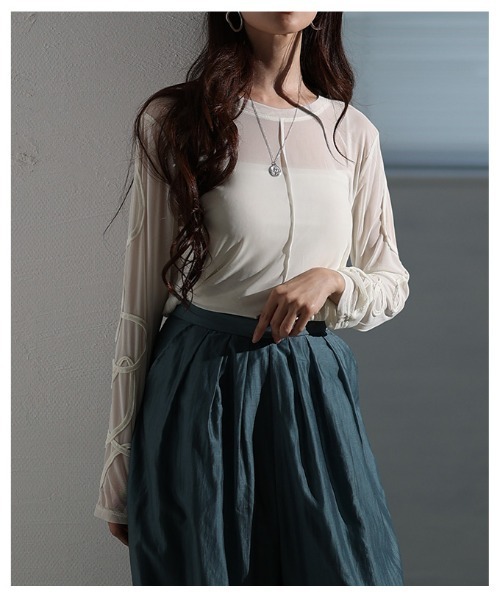 Sawa a la mode（サワアラモード）の「コード刺繍シアートップス（Tシャツ/カットソー・レディース・ブラック/オフホワイト・FREE）」の13枚目の写真