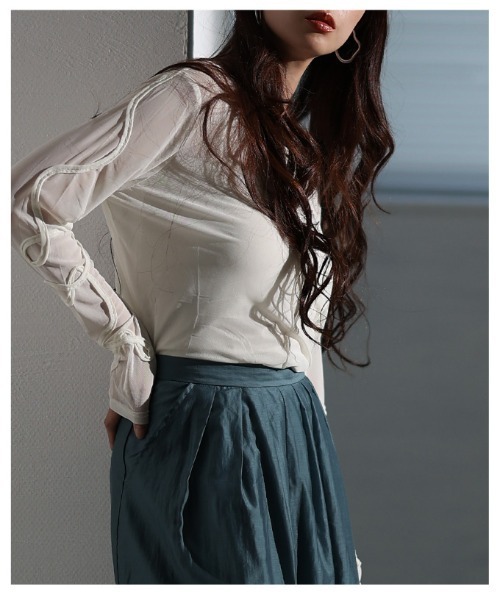 Sawa a la mode（サワアラモード）の「コード刺繍シアートップス（Tシャツ/カットソー・レディース・ブラック/オフホワイト・FREE）」の17枚目の写真