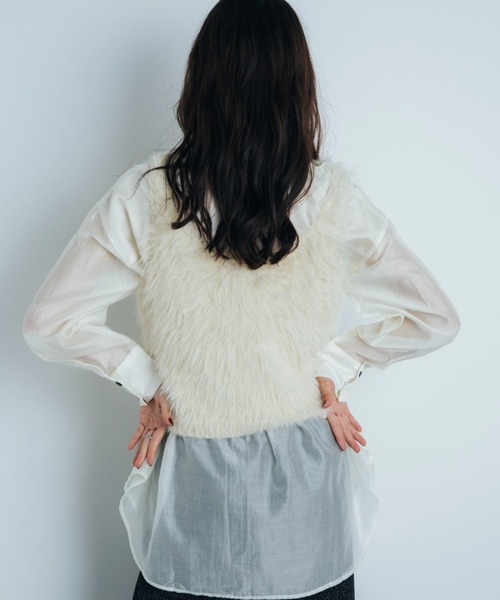 Shelly island（シェリーアイランド）の「フェザーヤーンベスト（ベスト・レディース・ブラウン/チャコールグレー/ホワイト・FREE）」の6枚目の写真