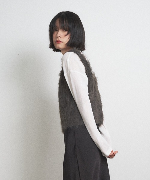 Shelly island（シェリーアイランド）の「フェザーヤーンベスト（ベスト・レディース・ブラウン/チャコールグレー/ホワイト・FREE）」の16枚目の写真