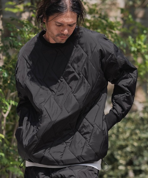 CAMBIO(カンビオ)の「mlt5429-Nylon Mini Ripstop Wave Quilting Pullover キルティングプルオーバー(A55925cmb)(Tシャツ/カットソー・メンズ・ブラック/オリーブ・S/M/L)」の2枚目の写真