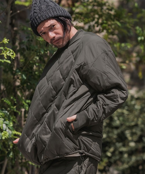 CAMBIO(カンビオ)の「mlt5429-Nylon Mini Ripstop Wave Quilting Pullover キルティングプルオーバー(A55925cmb)(Tシャツ/カットソー・メンズ・ブラック/オリーブ・S/M/L)」の4枚目の写真