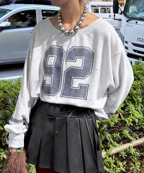 CIAOPANIC(チャオパニック)の「裾ドロストナンバリングショートスウェット(Tシャツ/カットソー・レディース・オフホワイト/ピンク/グレー・ONE SIZE)」の10枚目の写真