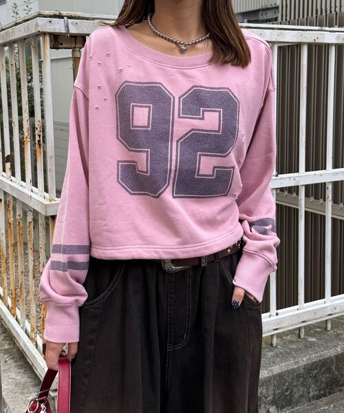 CIAOPANIC(チャオパニック)の「裾ドロストナンバリングショートスウェット(Tシャツ/カットソー・レディース・オフホワイト/ピンク/グレー・ONE SIZE)」の9枚目の写真