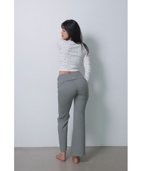 ALEXIA STAM(アリシアスタン)の「Henley Neck Floral Long Sleeve Tee /フラワーヘンリーネックTシャツ(Tシャツ/カットソー・レディース・グレー/ホワイト/ネイビー・FREE)」の13枚目の写真