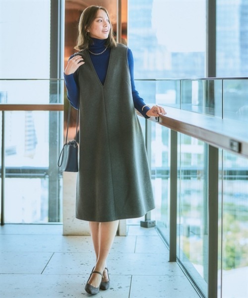 7days Life Styling（セブンデイズライフスタイリング）の「ウール調ふんわりジャージーフレアジャンパースカート（しわになりにくい・ウォッシャブル）<大きいサイズ有>（ジャンパースカート・レディース・チャコールグレー/ブラック・S/M/L/LL/3L/4L/5L/6L）」の4枚目の写真