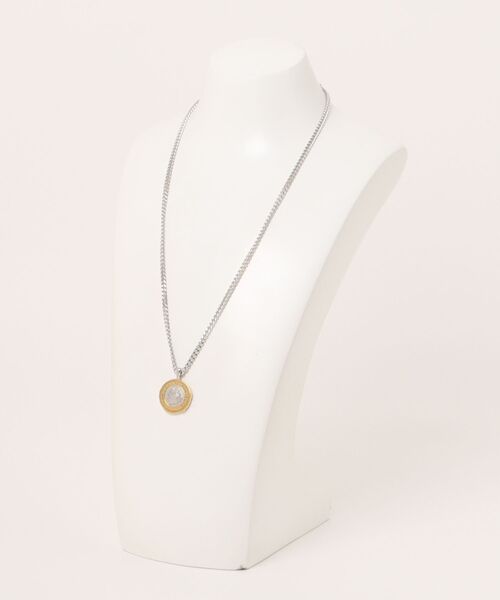 A.P.C.（アーペーセー）の「THE COIN PENDANT / A.P.C. x MARC JACOBS（ネックレス・レディース・マルチ・ONESIZE）」の3枚目の写真