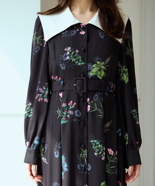 AND COUTURE(アンドクチュール)の「ドローイングフラワー配色襟長袖ワンピース(ワンピース・レディース・ブラック系その他/ベージュ系その他/グリーン系その他・FREE)」の7枚目の写真