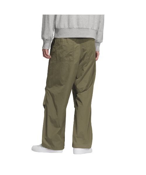 adidas(アディダス)の「【別注】アディダス adidas オーバーサイズフィット ウーブン フル レングス パラシュート パンツ ア 限定コラボ(その他パンツ・メンズ・ブラック/チャコールグレー/オリーブ・S/3L/LL/L/M)」の12枚目の写真